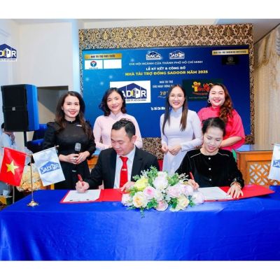 THỊ TRƯỜNG NGÀNH CỬA 2025: XU HƯỚNG VÀ CƠ HỘI KINH DOANH MỚI